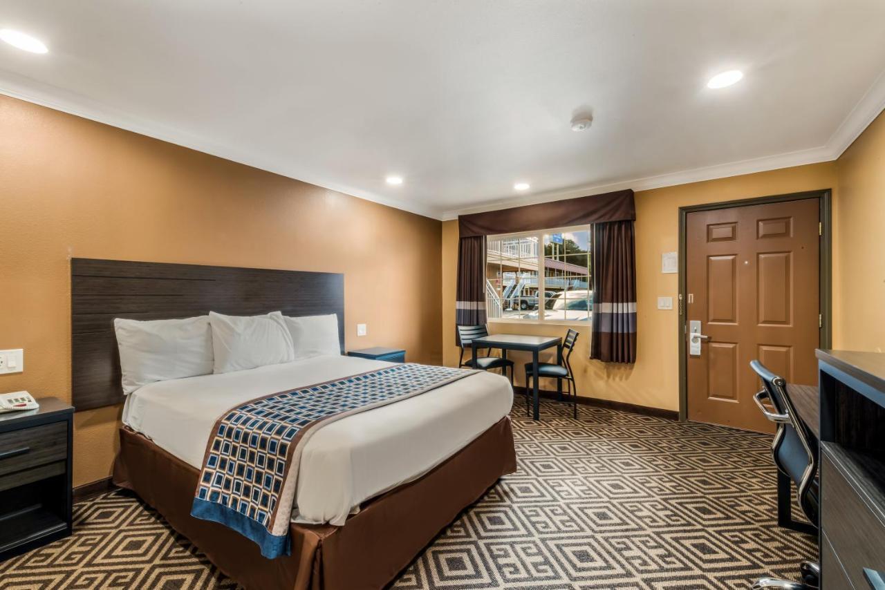 Americas Best Value Inn - Ukiah Exterior photo