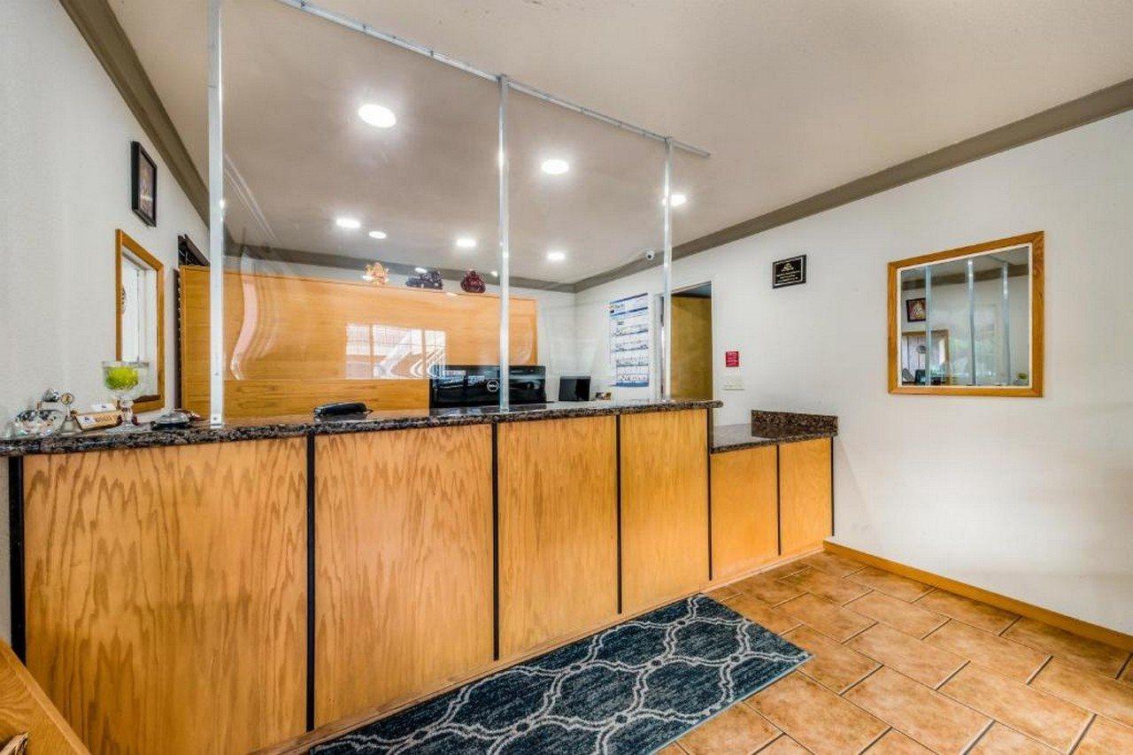 Americas Best Value Inn - Ukiah Exterior photo